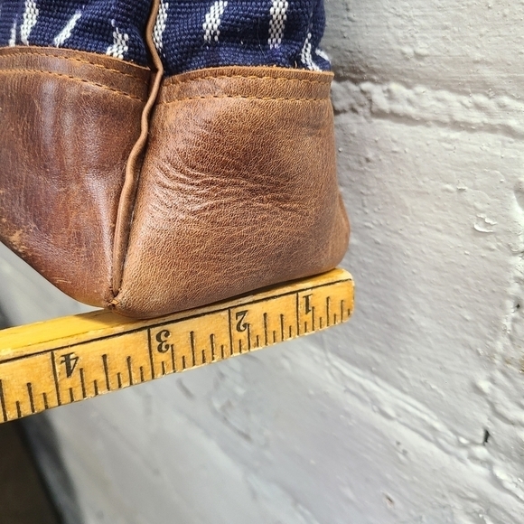 Kakaw Designs Navy & Brown Shoulder Tote - Picture 12 of 12